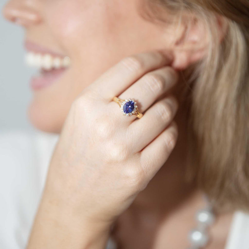 Aloy 1.58ct Tanzanite & Diamond Ring 18ct Gold