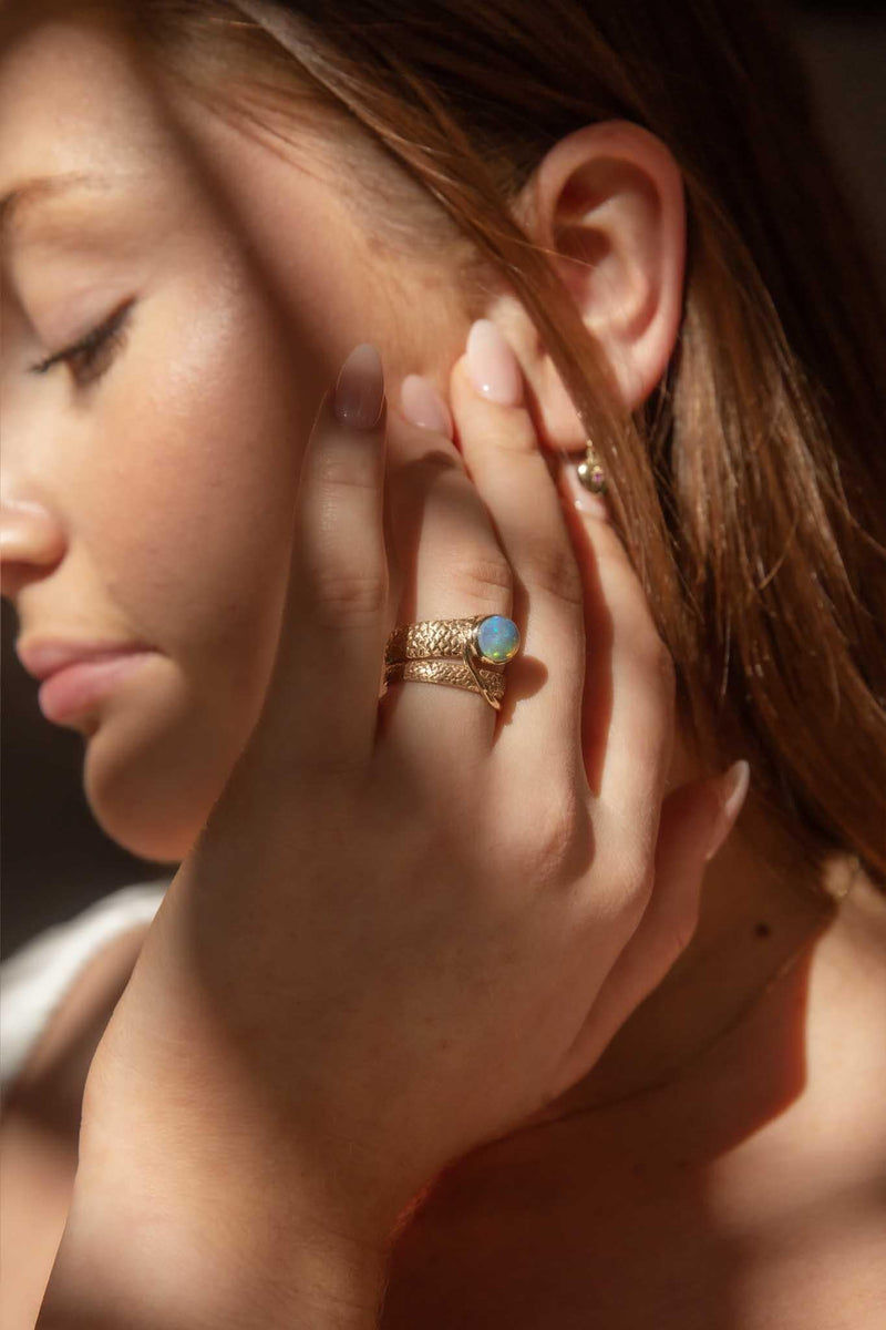 Becky 1980s Crystal Opal Coiled Ring 14ct Gold