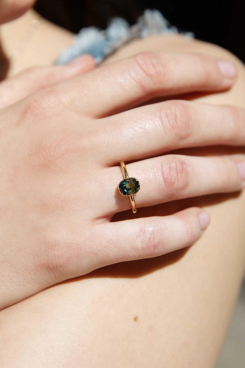 Brooklyn 1950s Green Sapphire Solitaire Ring 18ct Gold