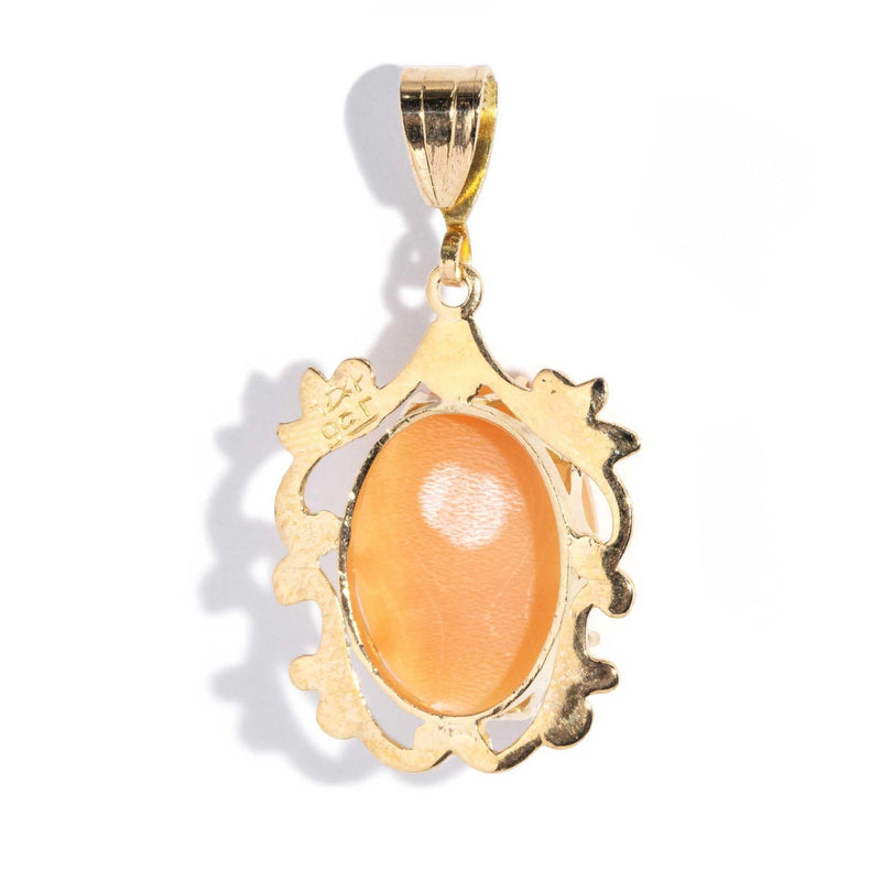 Cherie 1960s Lady Shell Cameo Pendant 9ct Gold