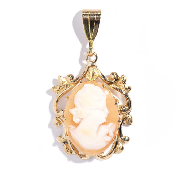 Cherie 1960s Lady Shell Cameo Pendant 9ct Gold