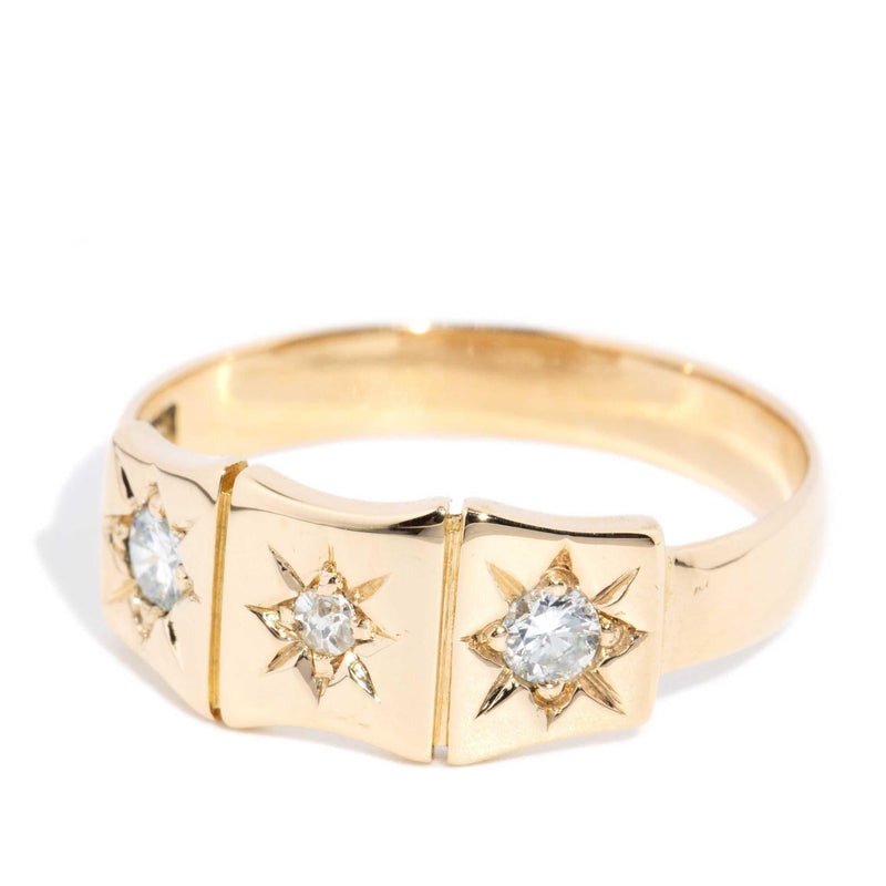 Coen 1940s Three Stone Diamond Star Set Band 18ct Gold