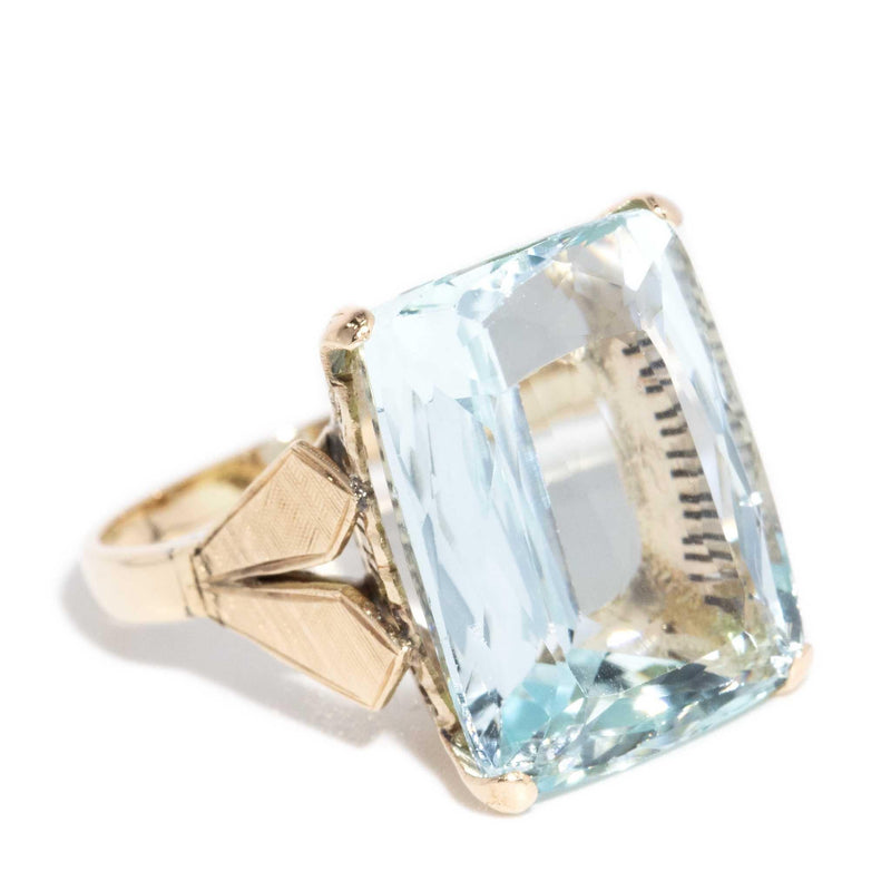 Cove 1950s Aquamarine Ring 11ct Yellow Gold