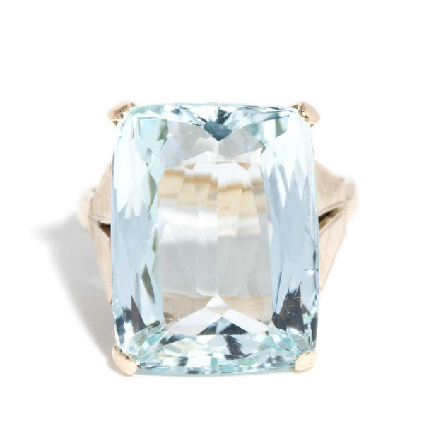 Cove 1950s Aquamarine Ring 11ct Yellow Gold