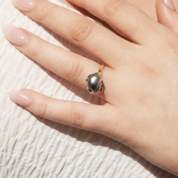 Elina 1990s Baroque Tahitian Pearl Ring 14ct Gold