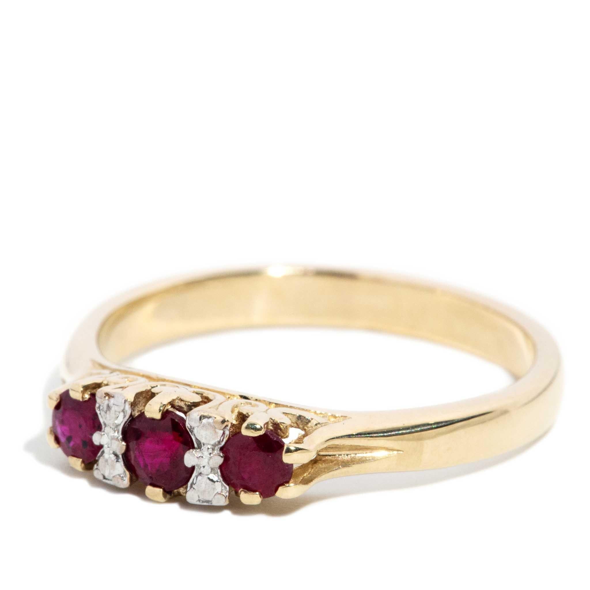 Elliot Ruby London Bridge Ring 9ct Gold