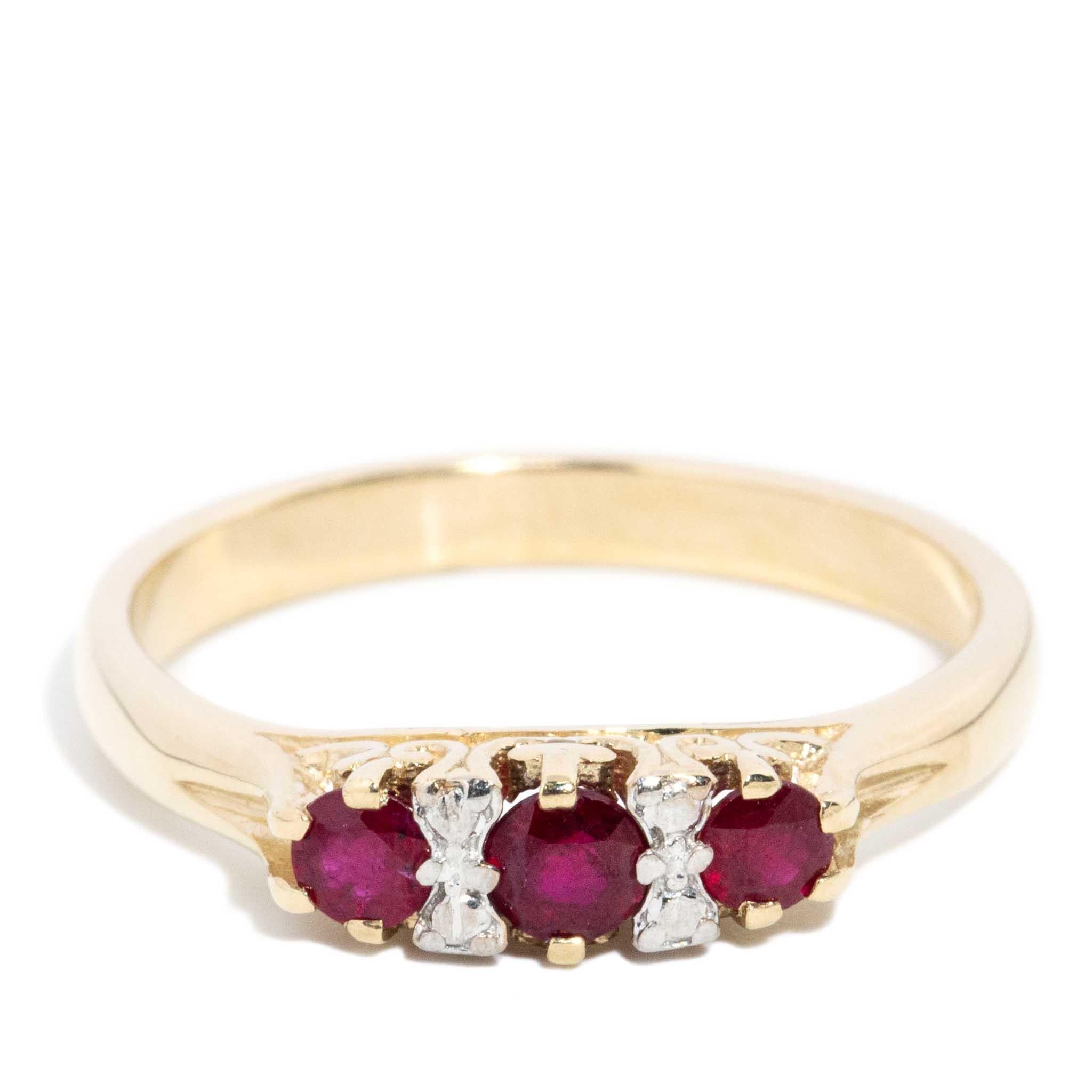 Elliot Ruby London Bridge Ring 9ct Gold