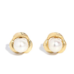 Francine 1990s Pearl Flower Studs 14ct Gold