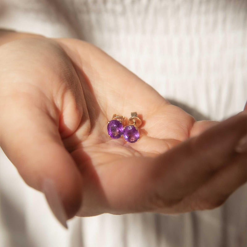 Jemma 1990s Amethyst Stud Earrings 18ct Gold