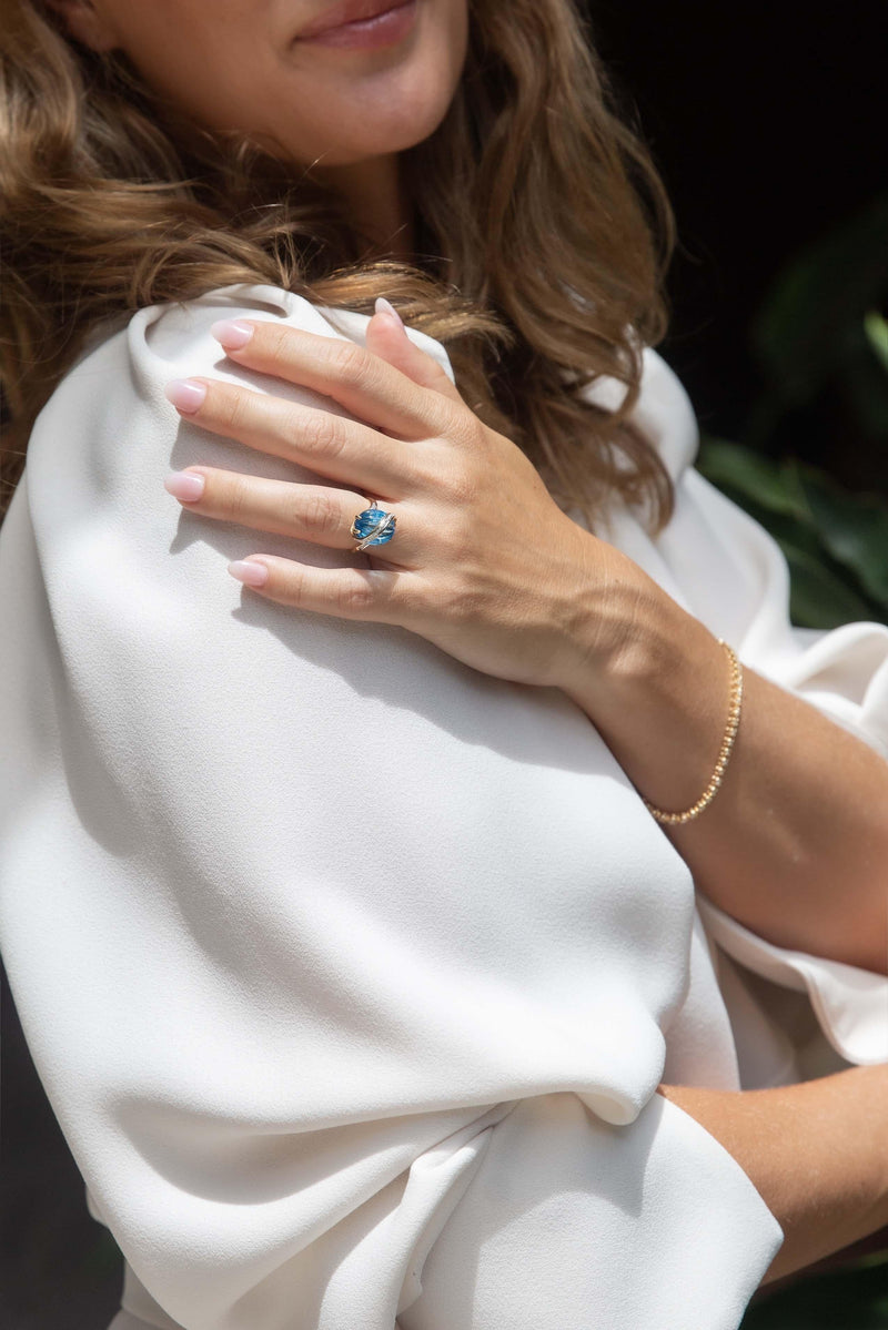 Vintage Circa 1990s Fluted Blue Topaz & Diamond Ring 18ct Gold