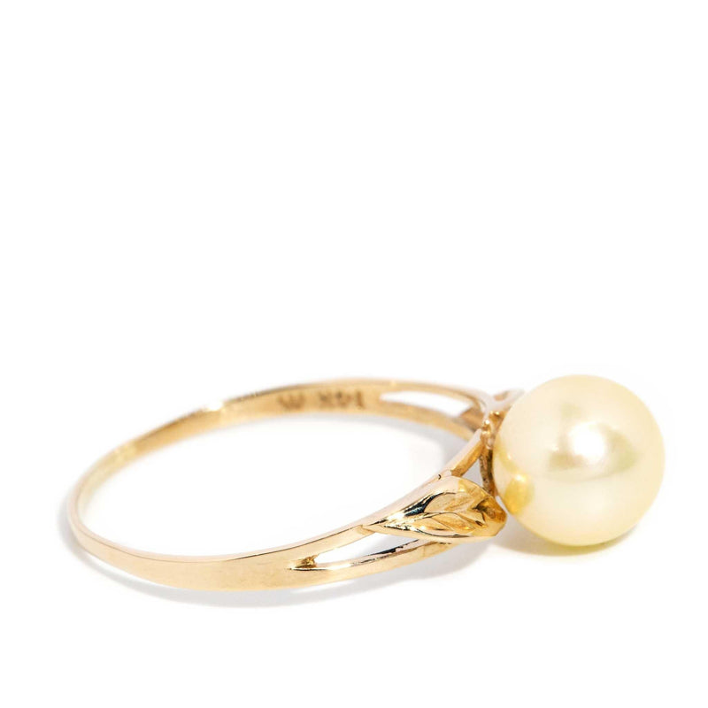 Kiki 1970s Pearl Solitaire Leaf Ring 9ct Gold