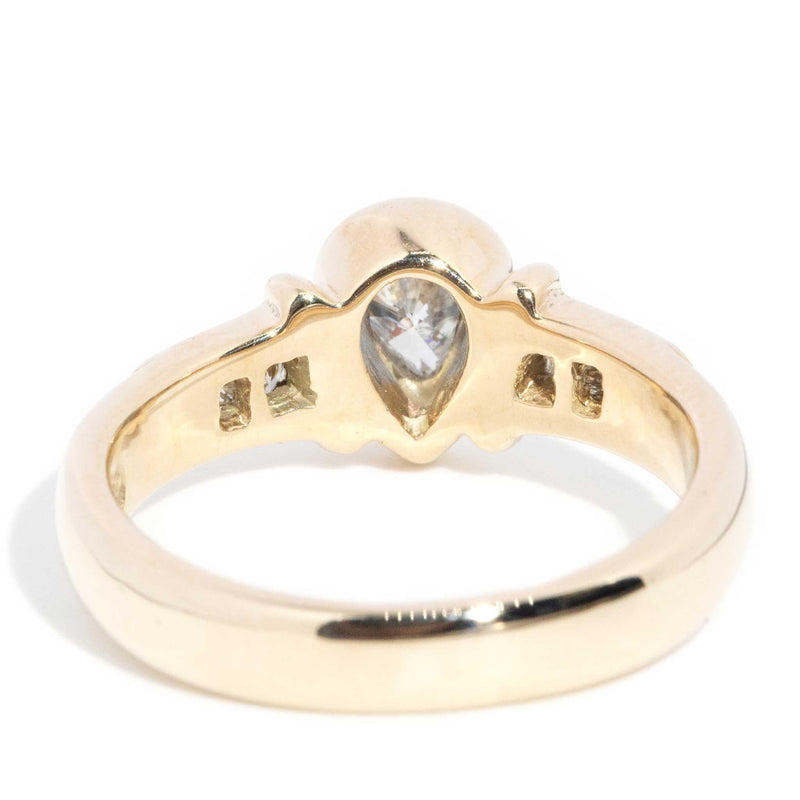 Koda 1990s Pear Shape Diamond Ring 9ct Gold