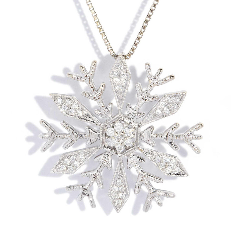 Spencer 1990s Diamond Snowflake Pendant & Chain 18ct White Gold