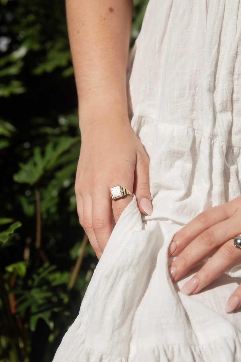 Jake 1970s Mother of Pearl Signet Ring 9ct Gold