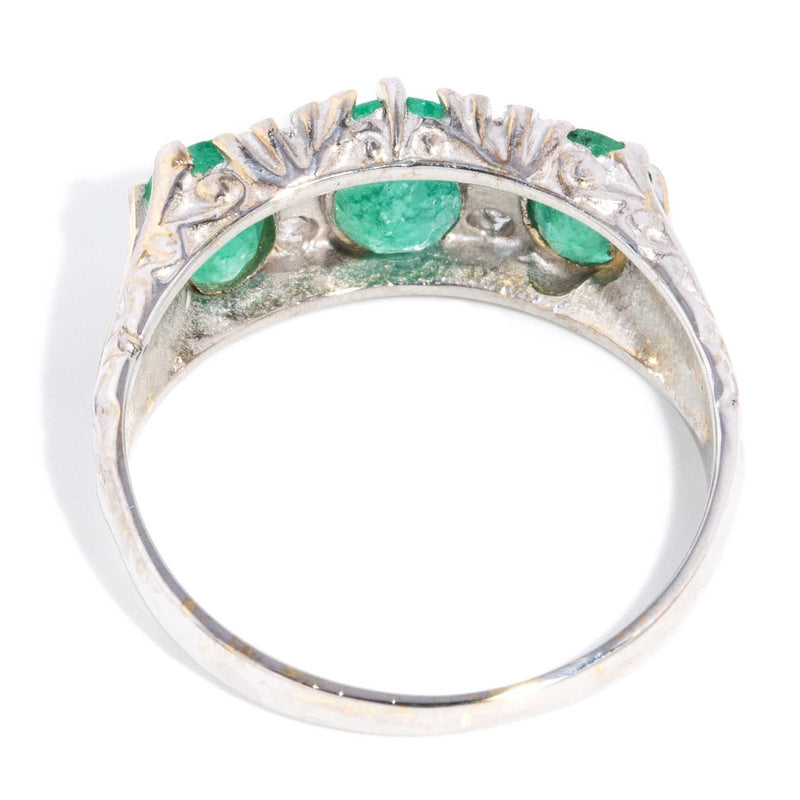 Zyla 1980s Diamond Emerald Ring 9ct Gold