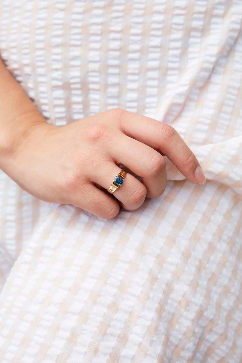 Fay 1970s 1.62 Carat Sapphire & Diamond 18ct Ring Rings Imperial Jewellery 