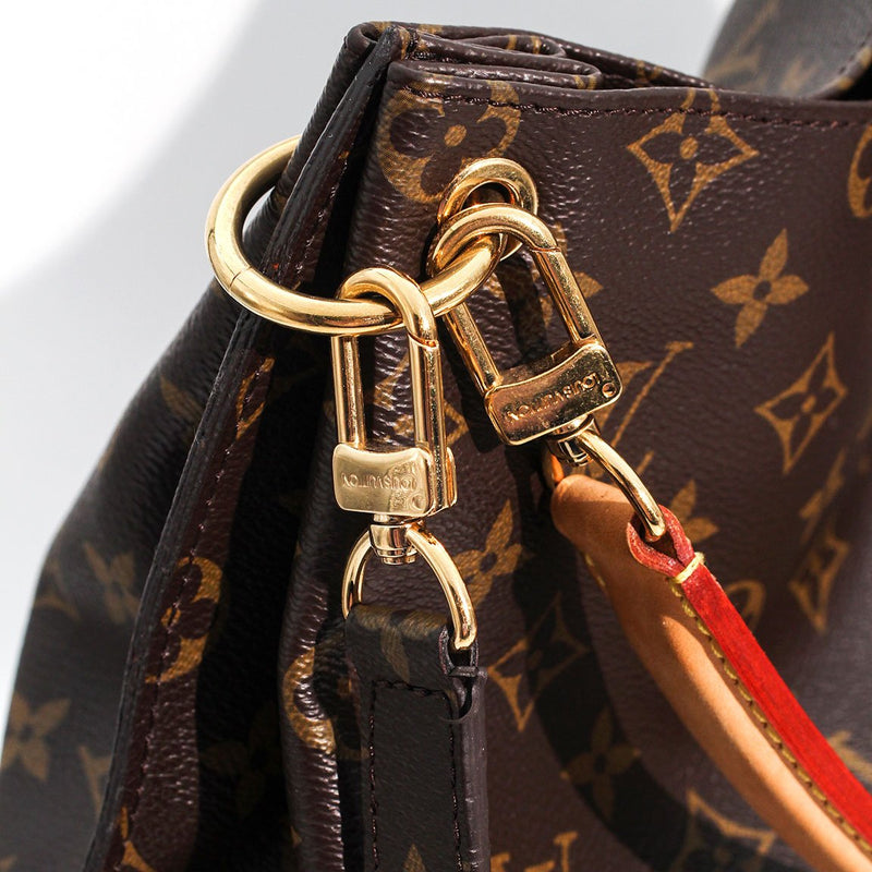 Louis Vuitton Hobo Style Bags For Men's